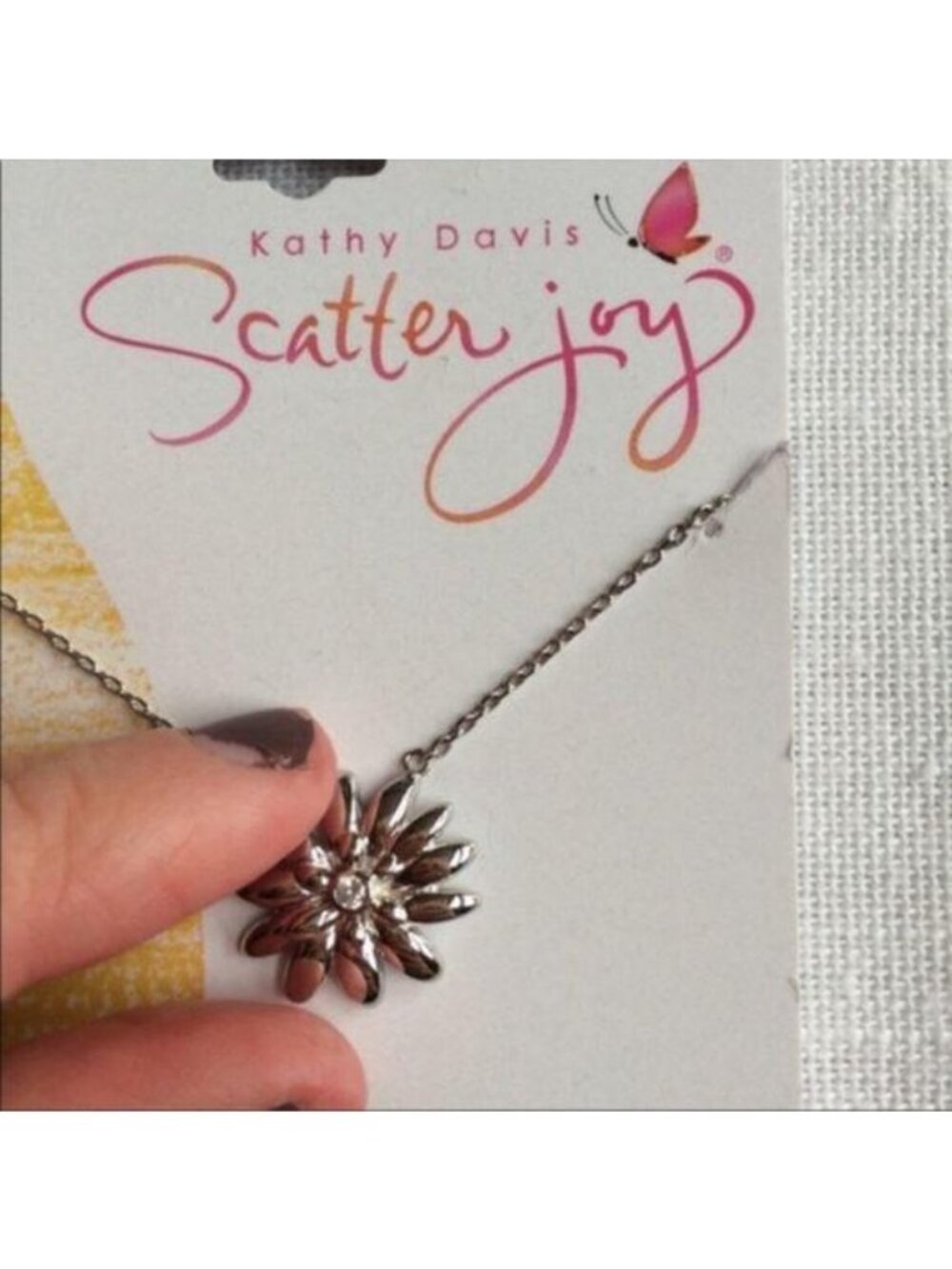 Kathy Davis Silver Plate Flower Necklace - Picture 3 of 5